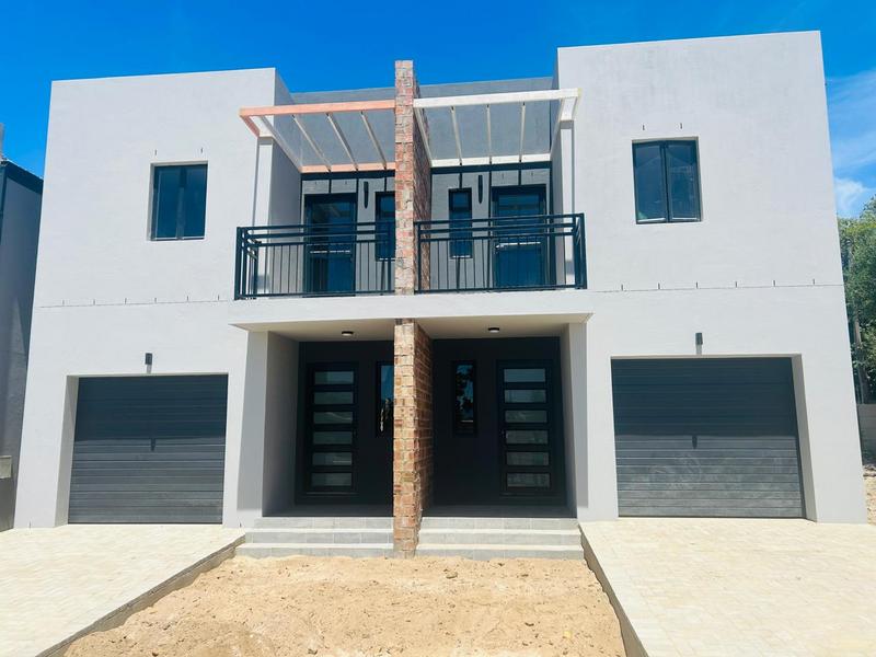 3 Bedroom Property for Sale in De Zoete Inval Western Cape